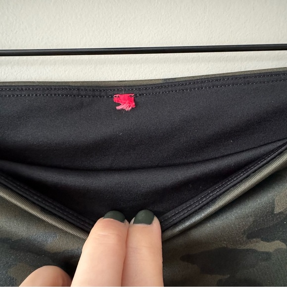 SPANX DARK GREEN FAUX LEATHER CAMO HIGH WAIST LEGGINGS - Picture 6 of 6